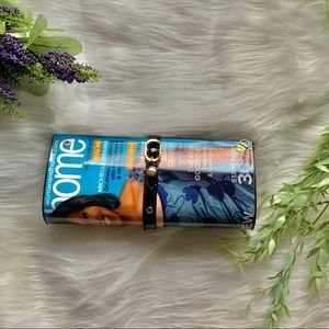 Michelle Obama clutch